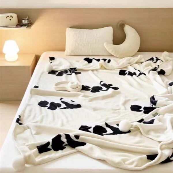 Milk-Scented Panda Blanket